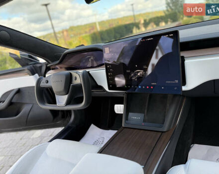 Черный Тесла Модель С, объемом двигателя 0 л и пробегом 25 тыс. км за 43999 $, фото 101 на Automoto.ua