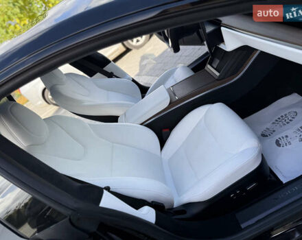 Черный Тесла Модель С, объемом двигателя 0 л и пробегом 25 тыс. км за 42999 $, фото 102 на Automoto.ua