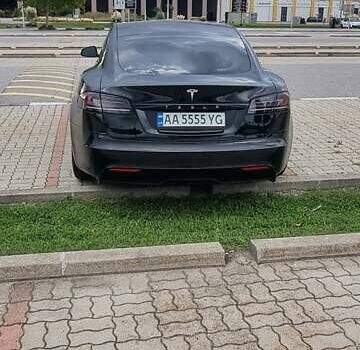 Черный Тесла Модель С, объемом двигателя 0 л и пробегом 20 тыс. км за 49999 $, фото 8 на Automoto.ua