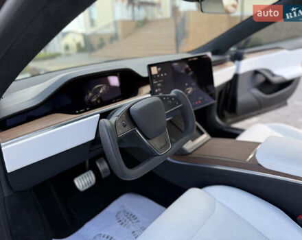 Черный Тесла Модель С, объемом двигателя 0 л и пробегом 25 тыс. км за 43999 $, фото 68 на Automoto.ua