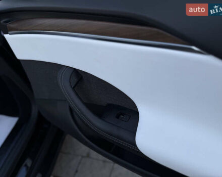 Черный Тесла Модель С, объемом двигателя 0 л и пробегом 25 тыс. км за 42999 $, фото 108 на Automoto.ua