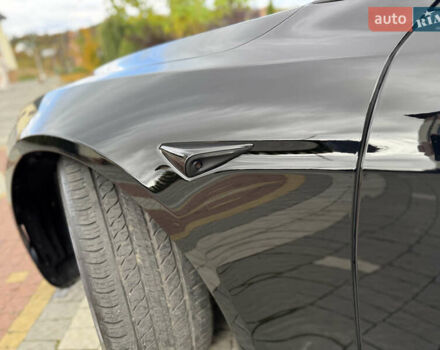 Черный Тесла Модель С, объемом двигателя 0 л и пробегом 25 тыс. км за 42999 $, фото 36 на Automoto.ua