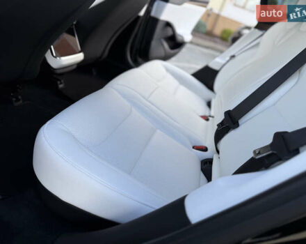 Черный Тесла Модель С, объемом двигателя 0 л и пробегом 25 тыс. км за 42999 $, фото 73 на Automoto.ua