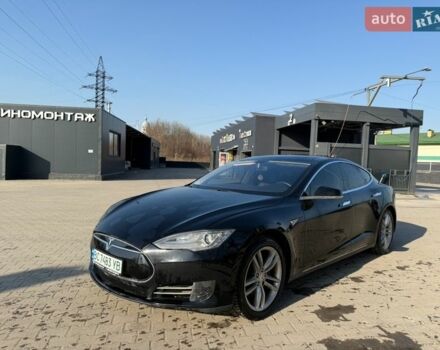 Черный Тесла Модель С, объемом двигателя 0 л и пробегом 169 тыс. км за 11000 $, фото 1 на Automoto.ua