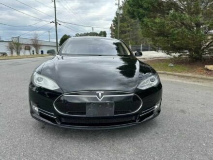 Тесла Модель С 2013 у Полтаві на Automoto.ua Чорний Тесла Модель С, об'ємом двигуна 0 л та пробігом 97 тис. км за 9000 $, фото 1 на Automoto.ua