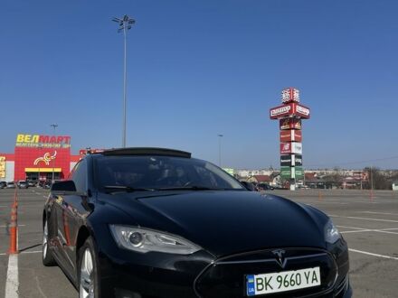 Черный Тесла Модель С, объемом двигателя 0 л и пробегом 270 тыс. км за 11500 $, фото 1 на Automoto.ua