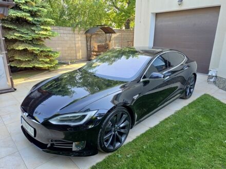Чорний Тесла Модель С, об'ємом двигуна 0 л та пробігом 153 тис. км за 11990 $, фото 1 на Automoto.ua