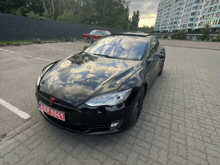 Тесла Модель С 2013 в Луцке на Automoto.ua Черный Тесла Модель С, объемом двигателя 0 л и пробегом 170 тыс. км за 13399 $, фото 1 на Automoto.ua