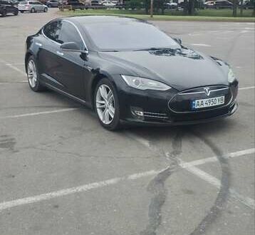 Тесла Модель С 2013 в Киеве на Automoto.ua Черный Тесла Модель С, объемом двигателя 0 л и пробегом 198 тыс. км за 12900 $, фото 1 на Automoto.ua
