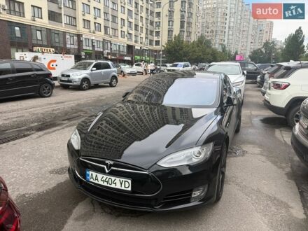 Черный Тесла Модель С, объемом двигателя 0 л и пробегом 163 тыс. км за 13800 $, фото 1 на Automoto.ua