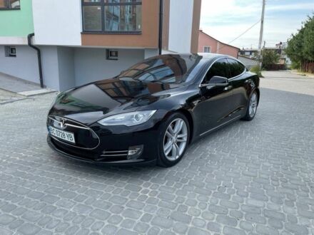 Тесла Модель С 2014 в Львове на Automoto.ua Черный Тесла Модель С, объемом двигателя 0 л и пробегом 191 тыс. км за 11500 $, фото 1 на Automoto.ua