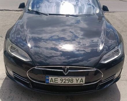 Черный Тесла Модель С, объемом двигателя 0 л и пробегом 124 тыс. км за 15000 $, фото 1 на Automoto.ua