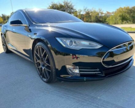 Чорний Тесла Модель С, об'ємом двигуна 0 л та пробігом 90 тис. км за 3700 $, фото 1 на Automoto.ua