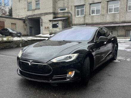 Черный Тесла Модель С, объемом двигателя 0 л и пробегом 171 тыс. км за 14499 $, фото 1 на Automoto.ua