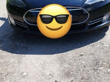 Черный Тесла Модель С, объемом двигателя 0 л и пробегом 2 тыс. км за 13500 $, фото 1 на Automoto.ua