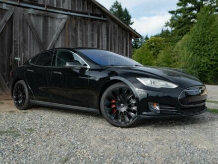 Тесла Модель С 2014 в Кривом Роге на Automoto.ua Черный Тесла Модель С, объемом двигателя 0 л и пробегом 90 тыс. км за 11200 $, фото 1 на Automoto.ua