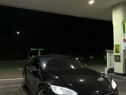 Черный Тесла Модель С, объемом двигателя 0 л и пробегом 127 тыс. км за 14200 $, фото 1 на Automoto.ua