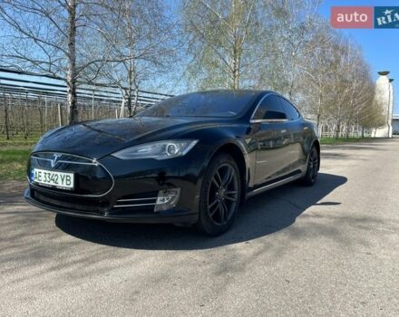 Черный Тесла Модель С, объемом двигателя 0 л и пробегом 222 тыс. км за 14500 $, фото 1 на Automoto.ua