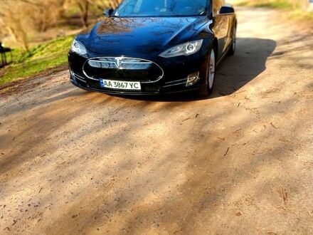 Тесла Модель С 2014 у Києві на Automoto.ua Чорний Тесла Модель С, об'ємом двигуна 60 л та пробігом 0 тис. км за 11300 $, фото 1 на Automoto.ua
