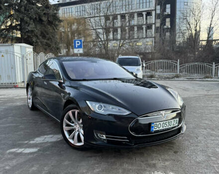 Черный Тесла Модель С, объемом двигателя 0 л и пробегом 210 тыс. км за 13490 $, фото 1 на Automoto.ua