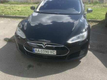 Тесла Модель С 2014 в Киеве на Automoto.ua Черный Тесла Модель С, объемом двигателя 0 л и пробегом 170 тыс. км за 16000 $, фото 1 на Automoto.ua