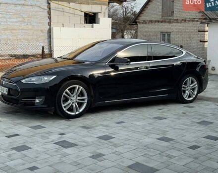Черный Тесла Модель С, объемом двигателя 0 л и пробегом 178 тыс. км за 12999 $, фото 1 на Automoto.ua
