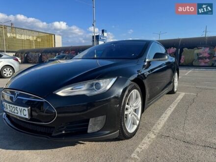 Черный Тесла Модель С, объемом двигателя 0 л и пробегом 125 тыс. км за 14999 $, фото 1 на Automoto.ua