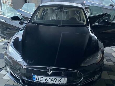 Тесла Модель С 2014 в Днепре (Днепропетровске) на Automoto.ua Черный Тесла Модель С, объемом двигателя 0 л и пробегом 205 тыс. км за 11499 $, фото 1 на Automoto.ua
