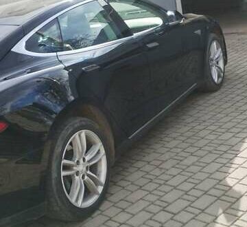 Черный Тесла Модель С, объемом двигателя 0 л и пробегом 210 тыс. км за 16200 $, фото 1 на Automoto.ua