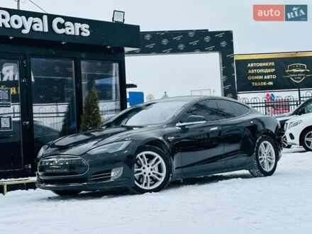 Черный Тесла Модель С, объемом двигателя 0 л и пробегом 180 тыс. км за 10900 $, фото 1 на Automoto.ua