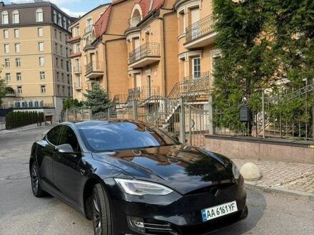 Черный Тесла Модель С, объемом двигателя 0 л и пробегом 123 тыс. км за 18500 $, фото 1 на Automoto.ua