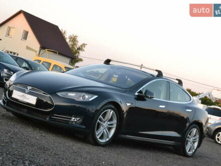 Тесла Модель С 2015 у Луцьку на Automoto.ua Чорний Тесла Модель С, об'ємом двигуна 0 л та пробігом 123 тис. км за 14999 $, фото 1 на Automoto.ua