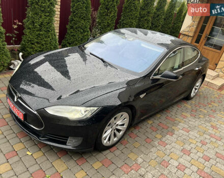 Черный Тесла Модель С, объемом двигателя 0 л и пробегом 250 тыс. км за 12700 $, фото 1 на Automoto.ua