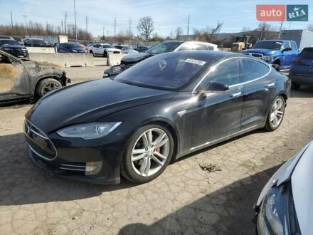 Тесла Модель С 2015 в Киеве на Automoto.ua Черный Тесла Модель С, объемом двигателя 0 л и пробегом 30 тыс. км за 5000 $, фото 1 на Automoto.ua