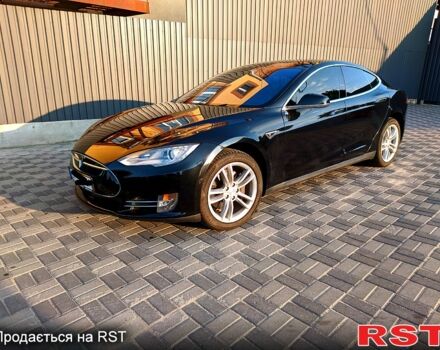 Черный Тесла Модель С, объемом двигателя 0.31 л и пробегом 176 тыс. км за 11900 $, фото 1 на Automoto.ua