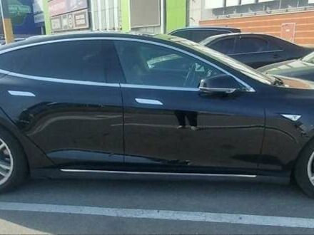 Черный Тесла Модель С, объемом двигателя 0 л и пробегом 221 тыс. км за 14500 $, фото 1 на Automoto.ua