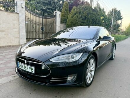 Черный Тесла Модель С, объемом двигателя 0 л и пробегом 103 тыс. км за 15700 $, фото 1 на Automoto.ua