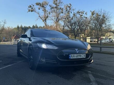Тесла Модель С 2015 у Броварах на Automoto.ua Чорний Тесла Модель С, об'ємом двигуна 0 л та пробігом 146 тис. км за 15999 $, фото 1 на Automoto.ua
