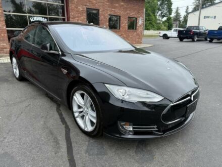 Тесла Модель С 2015 у Івано-Франківську на Automoto.ua Чорний Тесла Модель С, об'ємом двигуна 0 л та пробігом 122 тис. км за 4500 $, фото 1 на Automoto.ua