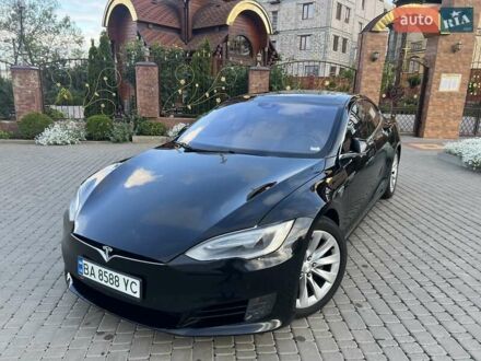 Тесла Модель С 2016 в Черноморске (Ильичевске) на Automoto.ua Черный Тесла Модель С, объемом двигателя 0 л и пробегом 185 тыс. км за 18700 $, фото 1 на Automoto.ua