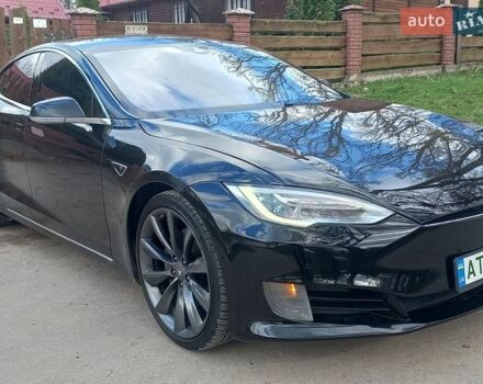 Черный Тесла Модель С, объемом двигателя 0 л и пробегом 288 тыс. км за 16700 $, фото 1 на Automoto.ua