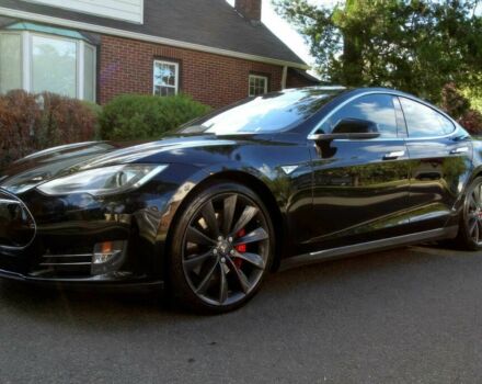 Тесла Модель С 2016 у Львові на Automoto.ua Чорний Тесла Модель С, об'ємом двигуна 0 л та пробігом 77 тис. км за 13400 $, фото 1 на Automoto.ua