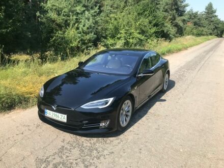 Черный Тесла Модель С, объемом двигателя 0 л и пробегом 137 тыс. км за 33000 $, фото 1 на Automoto.ua