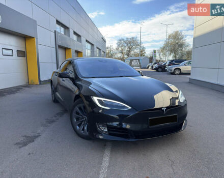 Тесла Модель С 2016 в Киеве на Automoto.ua Черный Тесла Модель С, объемом двигателя 0 л и пробегом 120 тыс. км за 22000 $, фото 1 на Automoto.ua