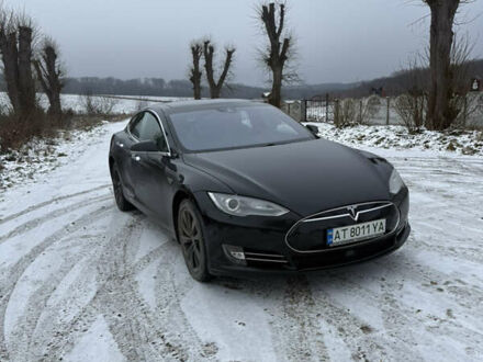 Черный Тесла Модель С, объемом двигателя 0 л и пробегом 162 тыс. км за 14499 $, фото 1 на Automoto.ua
