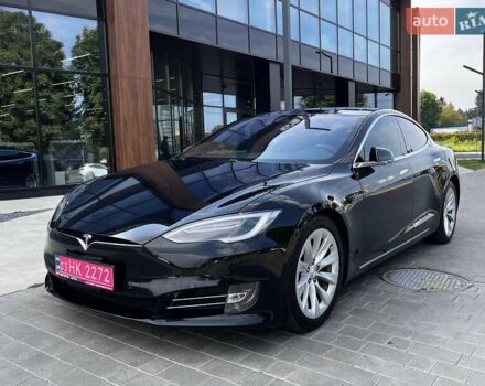 Черный Тесла Модель С, объемом двигателя 0 л и пробегом 187 тыс. км за 15700 $, фото 1 на Automoto.ua
