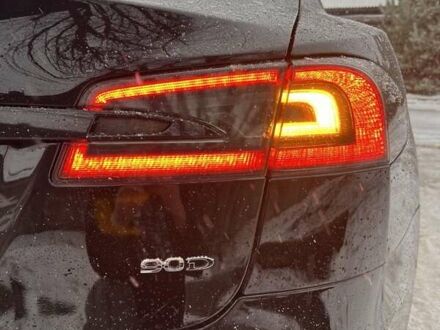 Черный Тесла Модель С, объемом двигателя 0 л и пробегом 118 тыс. км за 18881 $, фото 1 на Automoto.ua