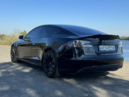 Черный Тесла Модель С, объемом двигателя 0 л и пробегом 217 тыс. км за 16000 $, фото 1 на Automoto.ua