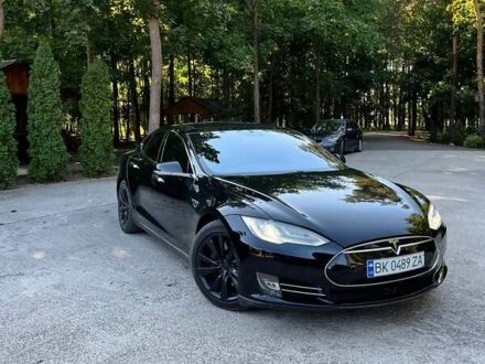 Тесла Модель С 2016 в Сарнах на Automoto.ua Черный Тесла Модель С, объемом двигателя 0 л и пробегом 167 тыс. км за 18000 $, фото 1 на Automoto.ua