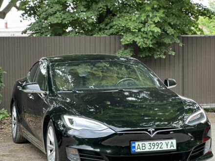 Черный Тесла Модель С, объемом двигателя 0 л и пробегом 140 тыс. км за 21500 $, фото 1 на Automoto.ua